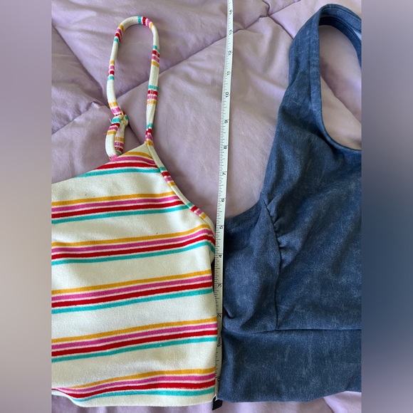 Bundle of two crop tops - Picture 2 of 5